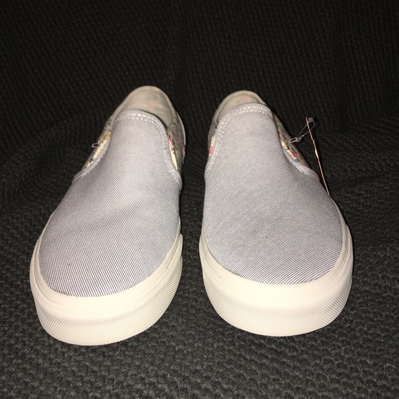 NWT Vans Asher Stripes/Floral women’s slip on shoe - Picture 2 of 8